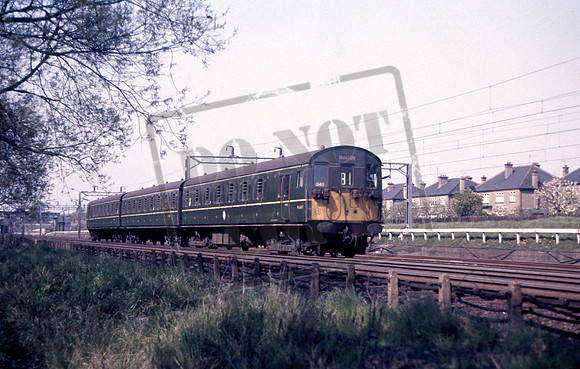 EMU M61147 1966-05-01 South Kenton