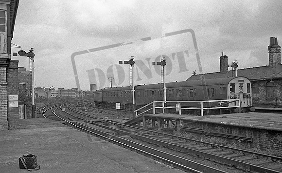 EMU M61150 1970s Broad Street