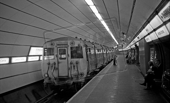 EMU M28682M 1970s Liverpool Central