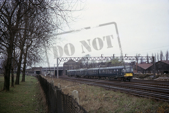 EMU 065 1966-03-19 near Kenton