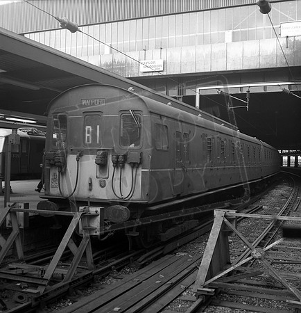 EMU M75141 1965-11-24 London Euston