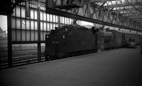 44221 1962-12-16 Manchester Exchange-ROneg-S418-060