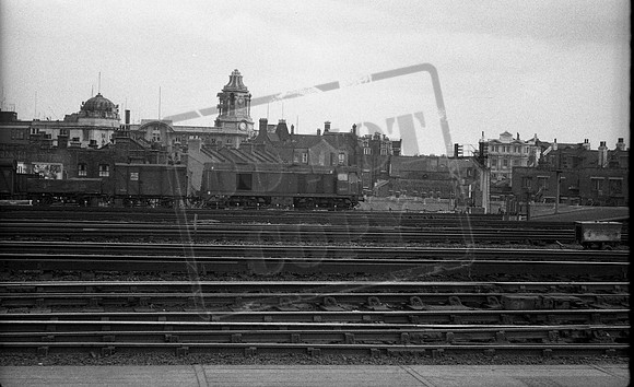 D8007 1960c Euston approaches-ROneg-1612-472-049