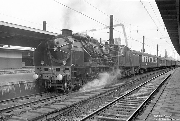 231E21 1958-06-21 Brussels Midi