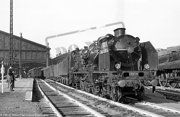 231E37 1953-06 Paris Nord