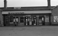 Station 1976-03-04 Newark-ROneg-251