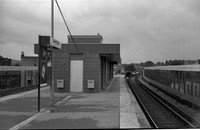 Station 1975-09-25 Queens Road Peckham-ROneg-171