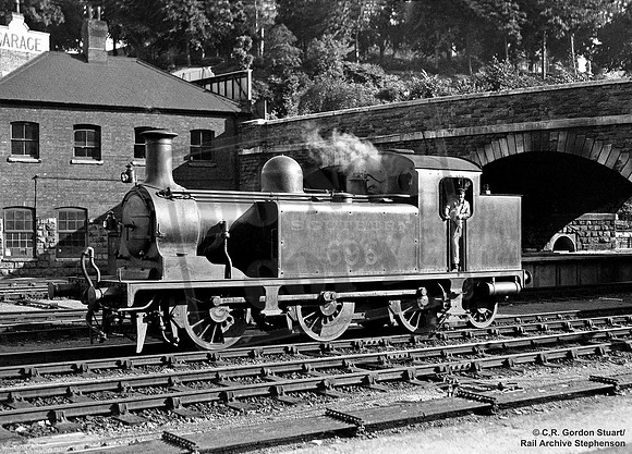 B696 1930s Exeter Central