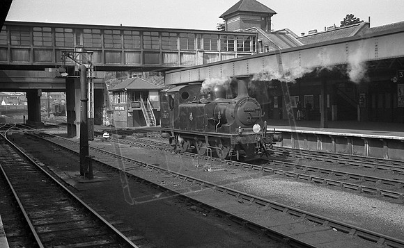 32697 1956-05-21 Exeter Central