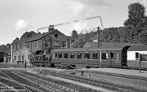 32697 1958-09-02 Exeter St Davids