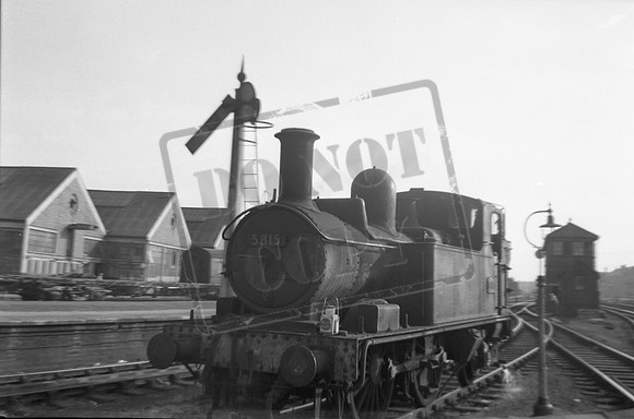 5815 1960c Swindon station-ROneg-1405-108