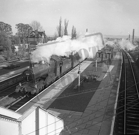 3201 1961-11-04 Churchdown on Cheltenham-Paddington-ROneg-1902-BWB-610