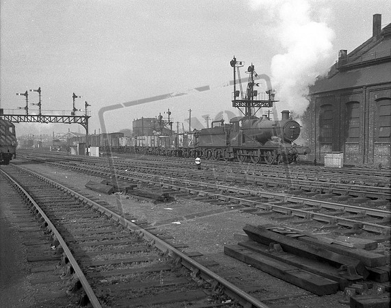 2241 1962-10-27 Gloucester Tramway Junction shunting-ROneg-1902-BWB-613