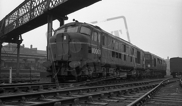 10000 1963-02-24 Derby-ROneg-1612-472-275