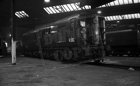 10202 1961 Willesden-ROneg-1612-472-077