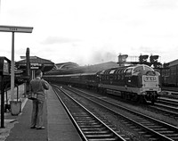 D9010 1962-09 York-ROneg-112