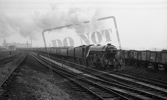 4472 1966-10-08 Bamber Bridge-ROneg-1612-488-252