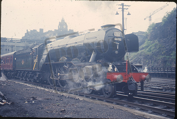 60052 1965-06-05 Edinburgh Waverley station-ROS-1368-018d
