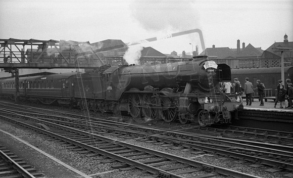 60106 1964-05-02 Doncaster-ROneg-1612-803-082
