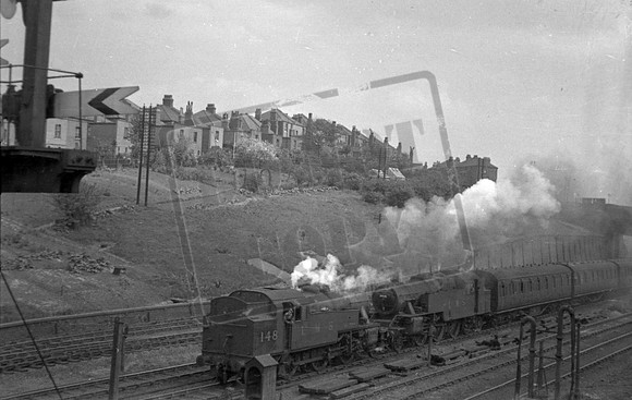 148 2681 1948-04-24 Cricklewood-ROneg-1902-BWB-396