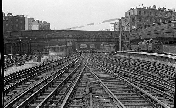 40068 1950s London Euston-ROneg-1309-047