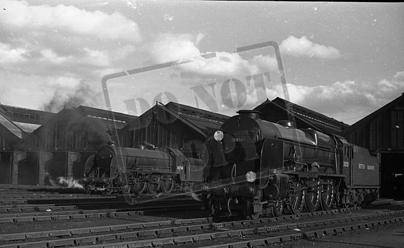 30850 1950-04-10 Eastleigh-ROneg-1909-892-389