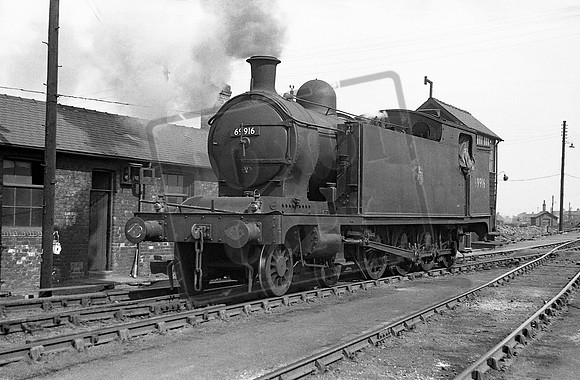 69916 1953-04-11 Newport