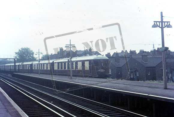 EMU 3051 1966-06-05 Balham-ROS-1901-232