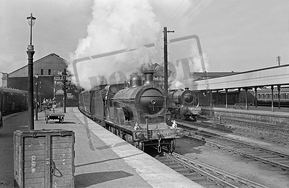 GNRI 128 1954-06-12 Dublin Amiens Street
