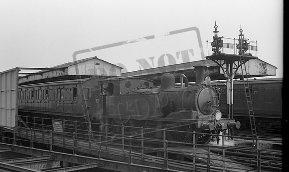 W22 1965c Ryde Pier-ROneg-1508-223
