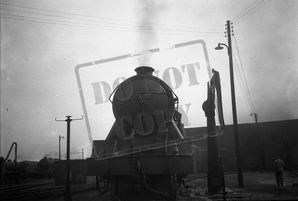 62760 1955c Where? Shed has flat roof - York?-ROneg-1607-231