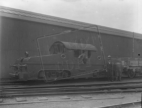 Central London Railway Bo-Bo electric loco-ROGneg-043