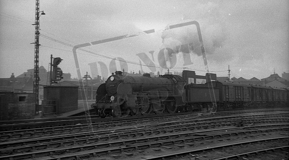 30748 1954 Clapham Junction-ROneg-667