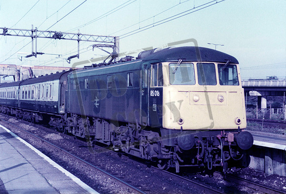 85018 1982-10-27 Bescot