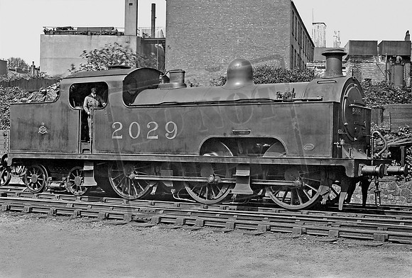 MR 2029 1910s where - is it  Kentish Town yard?