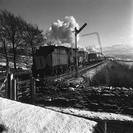 4294x 1960s Approaching Scout Green box on Shap -ROneg-128