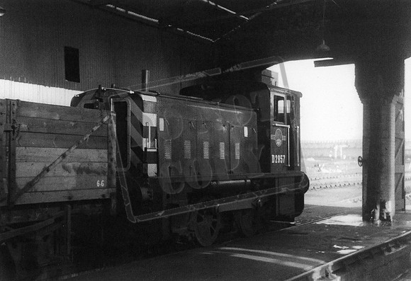 D2957 1960s Stratford