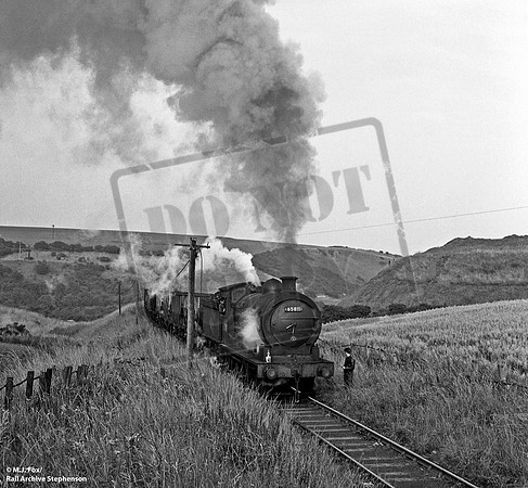 65811 1967-08-22 near Silksworth