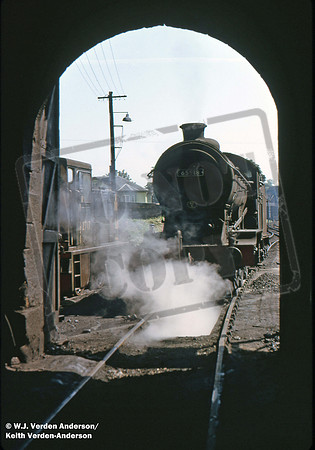 65918 1964c Alloa shed