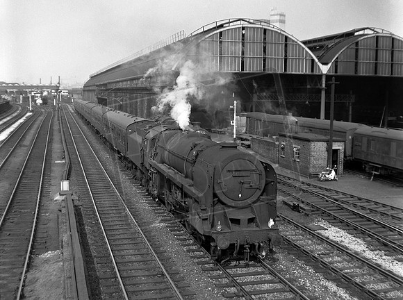 70016 1965c Manchester Exchange