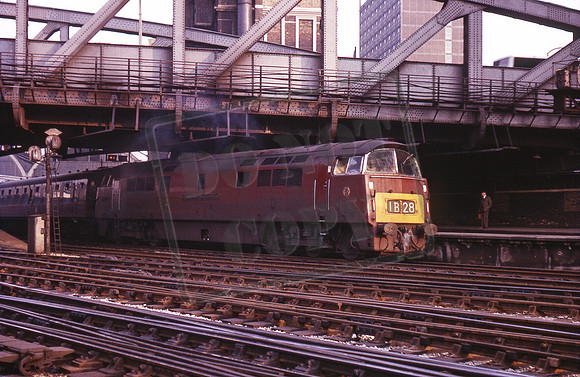 D1019 1965-04-22 Paddington