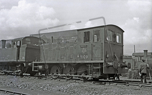 11109 1950s Stratford