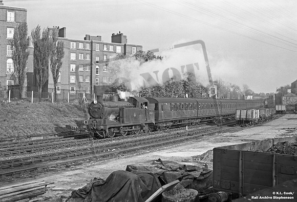 69681 1959-04-18 Manor Road