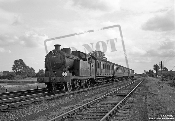69682 1958-09-06 Cheshunt