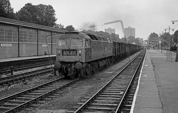 1533 1970-08-08 Kensington Olympia