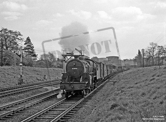 42896 1957-04-20 Elstree