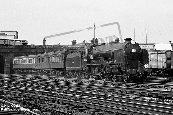 30925 1957-04-22 Tonbridge