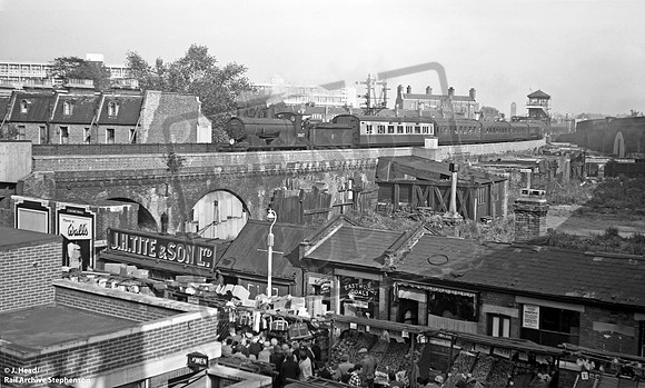 30687 1957-10-05 Brixton