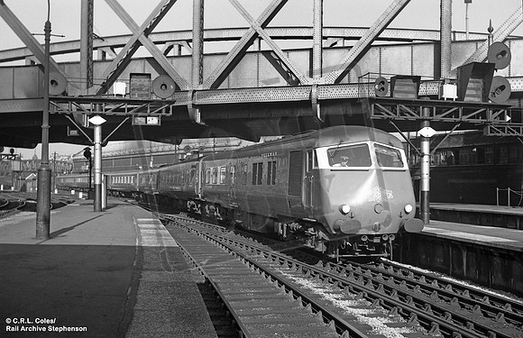 Blue Pullman 1962-09 Paddington