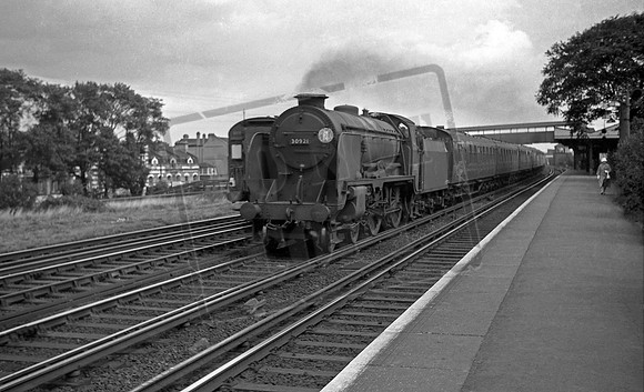 30921 1961-08-23 Raynes Park